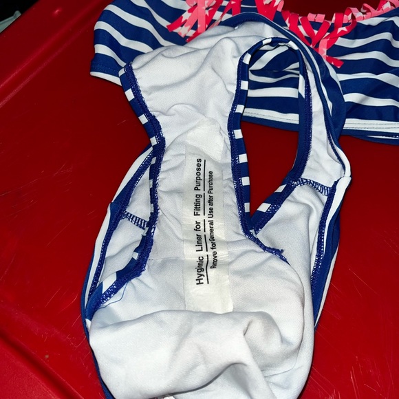 SO Girls 2-Piece Swimsuit - Picture 3 of 3